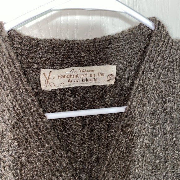 An Túirne Handknitted On The‎ Aran Islands Ireland Wool Cardigan Brown Sweater - Picture 5 of 8